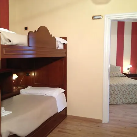 Hotel La Dependance Menaggio Zimmer foto